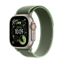 Apple Watch Ultra 3 (2025), 49 мм корпус из титана цвета «Natural», ремешок Trail Loop размера M/L цвета «Green/Neon»
