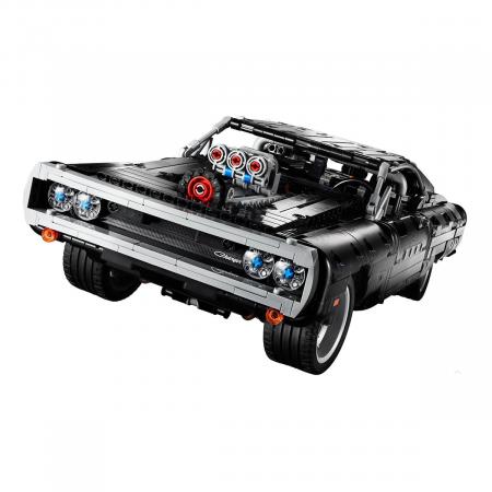 Конструктор LEGO Technic "Dodge Charger Доминика Торетто" (42111)